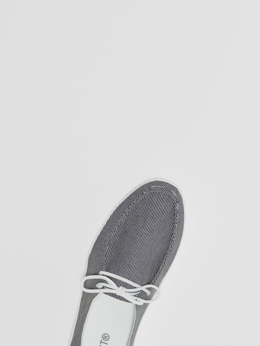 The Lusha Line Stripe